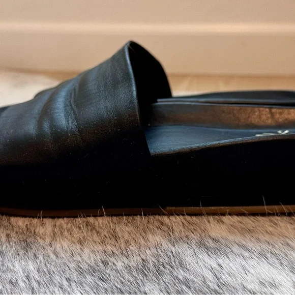 beek PELICAN Leather Slide Sandals - Picture 5 of 8